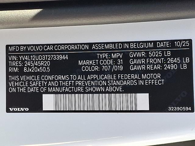 2026 Volvo XC40 B5 AWD Ultra Black Edition