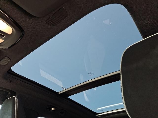 2026 Volvo XC40 B5 AWD Ultra Black Edition