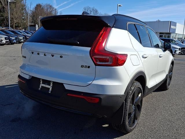 2026 Volvo XC40 B5 AWD Ultra Black Edition