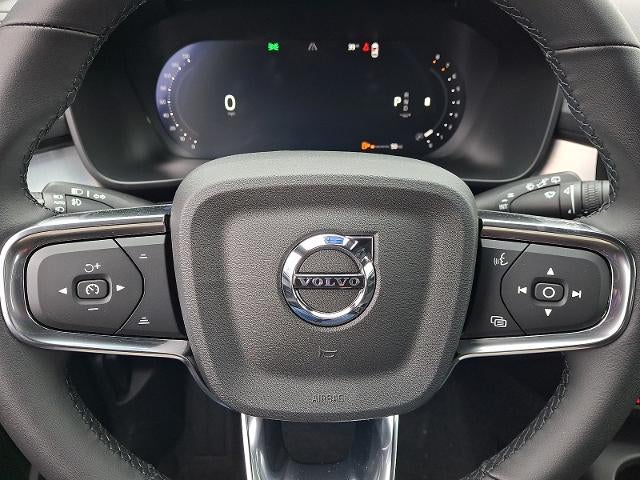 2026 Volvo XC40 B5 AWD Ultra Black Edition