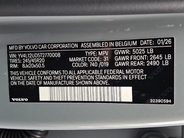 2026 Volvo XC40 B5 AWD Ultra Black Edition