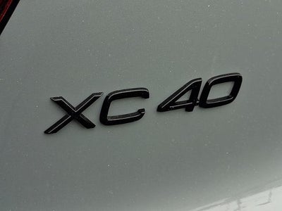 2026 Volvo XC40 B5 AWD Ultra Black Edition