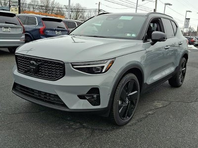2026 Volvo XC40 B5 AWD Ultra Black Edition