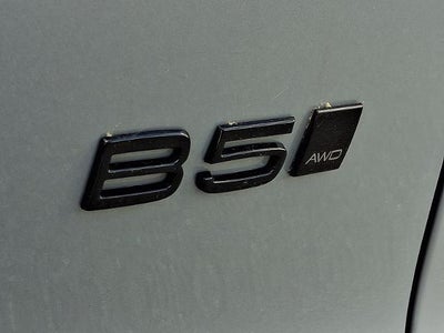 2026 Volvo XC40 B5 AWD Ultra Black Edition