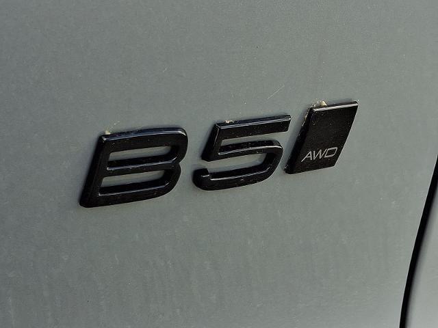 2026 Volvo XC40 B5 AWD Ultra Black Edition