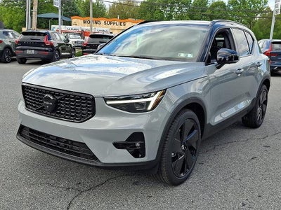 2026 Volvo XC40 B5 AWD Ultra Black Edition
