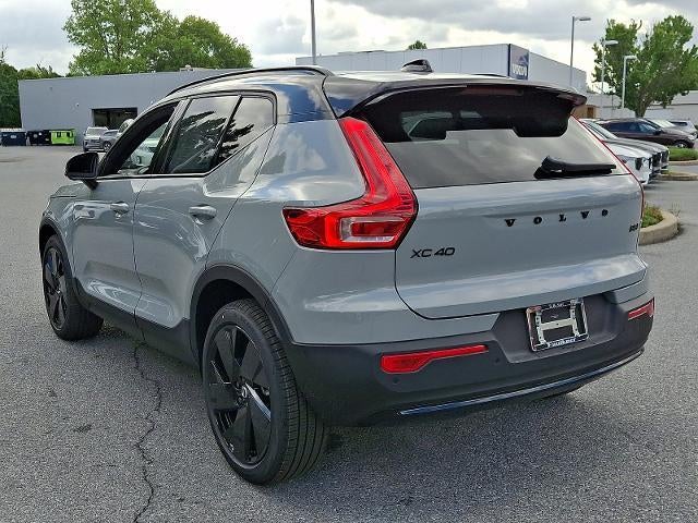 2026 Volvo XC40 B5 AWD Ultra Black Edition