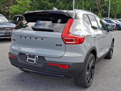 2026 Volvo XC40 B5 AWD Ultra Black Edition
