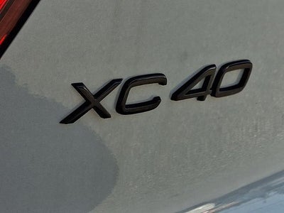 2026 Volvo XC40 B5 AWD Ultra Black Edition