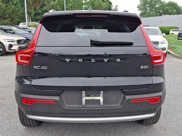 2024 Volvo XC40 B5 AWD Plus Bright Theme