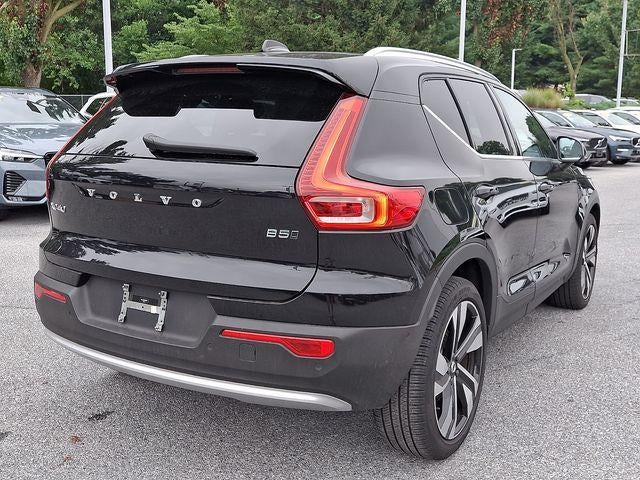 2024 Volvo XC40 B5 AWD Plus Bright Theme