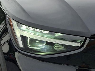 2024 Volvo XC40 B5 AWD Plus Bright Theme