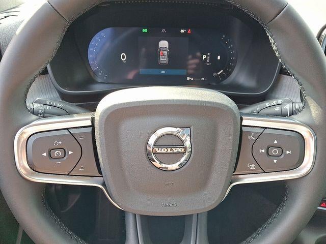 2026 Volvo XC40 B5 AWD Core