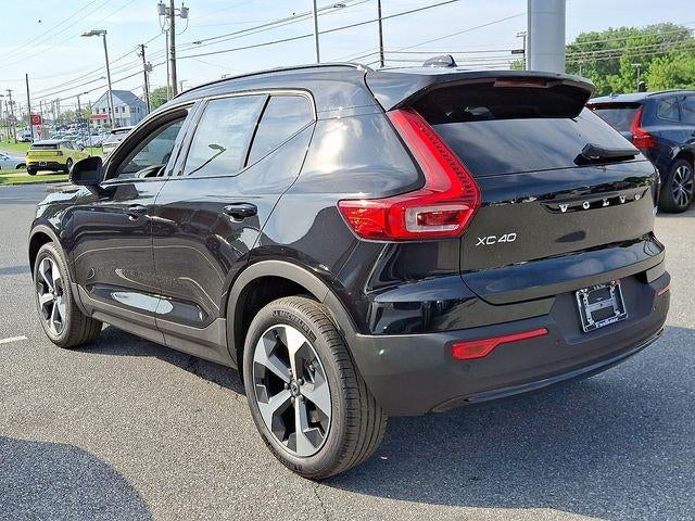 2026 Volvo XC40 B5 AWD Core