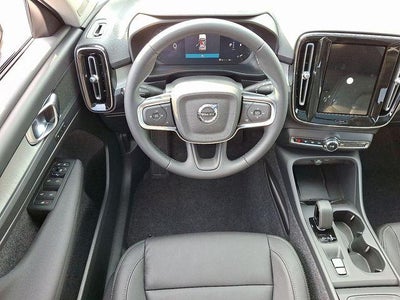 2026 Volvo XC40 B5 AWD Core