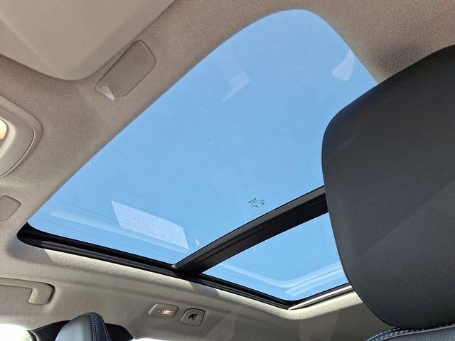 2026 Volvo XC40 B5 AWD Core