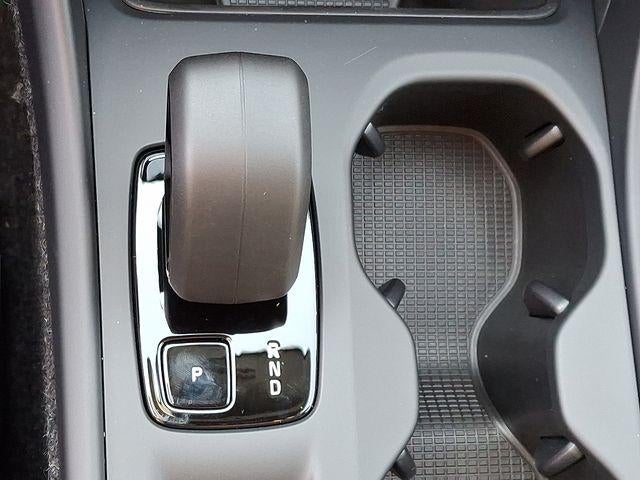 2026 Volvo XC40 B5 AWD Core