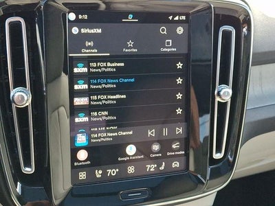 2024 Volvo XC40 B5 AWD Plus Dark Theme