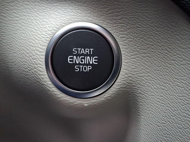 2026 Volvo XC40 B5 AWD Ultra