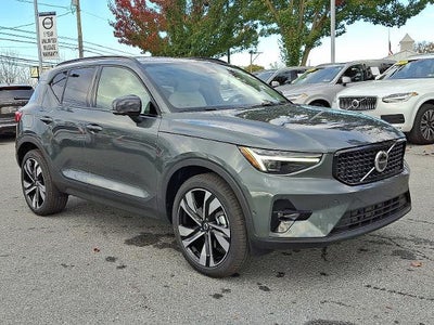 2026 Volvo XC40 B5 AWD Ultra