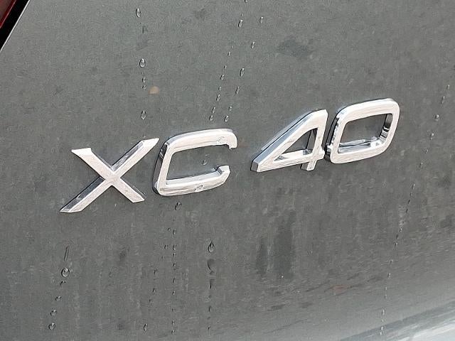 2026 Volvo XC40 B5 AWD Ultra