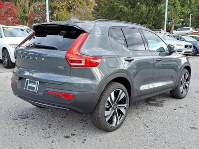 2026 Volvo XC40 B5 AWD Ultra