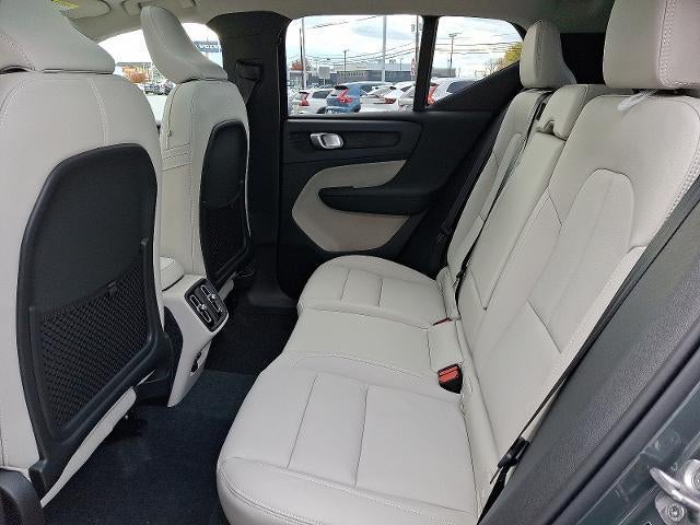 2026 Volvo XC40 B5 AWD Ultra