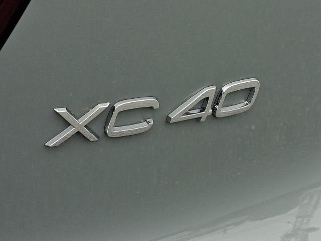2026 Volvo XC40 B5 AWD Ultra