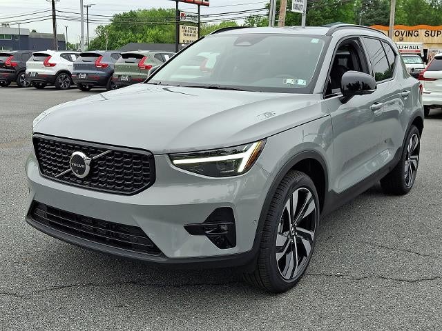 2026 Volvo XC40 B5 AWD Ultra