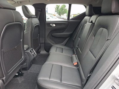 2026 Volvo XC40 B5 AWD Ultra