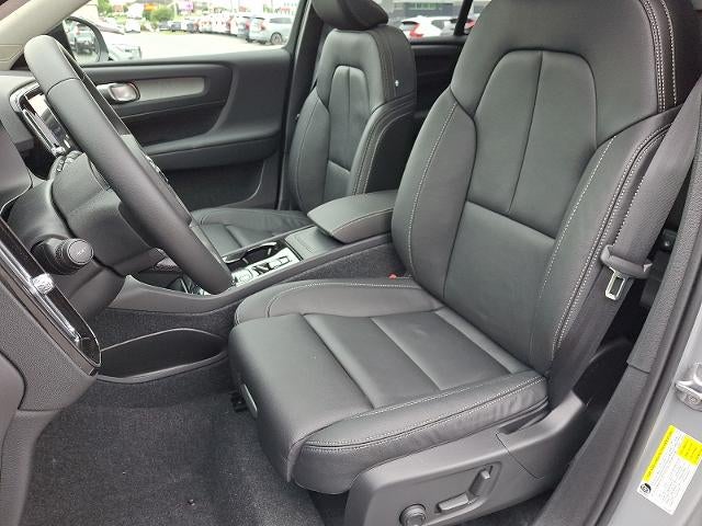 2026 Volvo XC40 B5 AWD Ultra