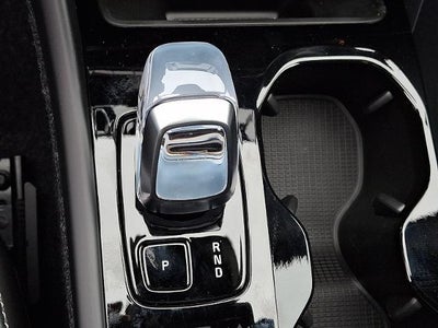 2026 Volvo XC40 B5 AWD Ultra