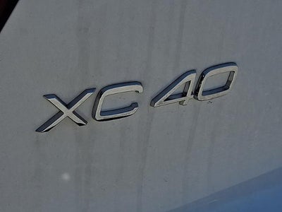 2026 Volvo XC40 B5 AWD Ultra