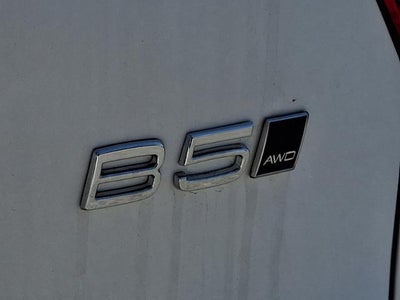 2026 Volvo XC40 B5 AWD Ultra