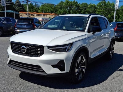 2026 Volvo XC40 B5 AWD Ultra