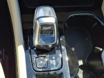 2026 Volvo XC40 B5 AWD Ultra
