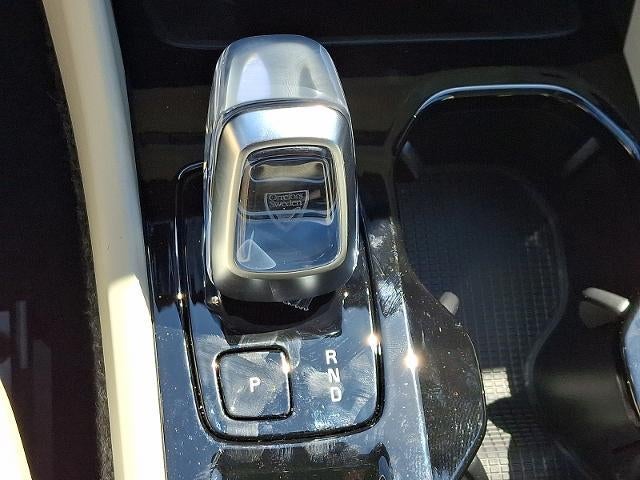 2026 Volvo XC40 B5 AWD Ultra