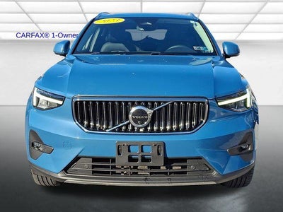 2023 Volvo XC40 B5 AWD Plus Bright Theme