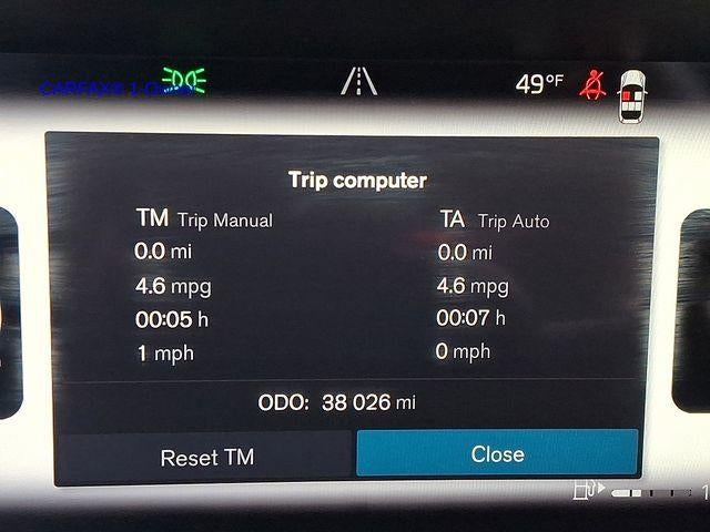 2023 Volvo XC40 B5 AWD Plus Bright Theme