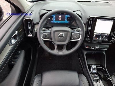 2023 Volvo XC40 B5 AWD Plus Dark Theme