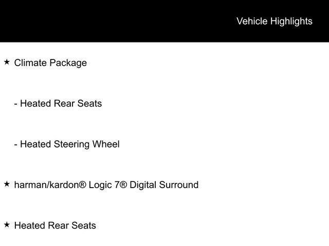 2023 Volvo XC40 B5 AWD Plus Dark Theme