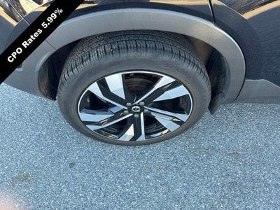2023 Volvo XC40 B5 AWD Plus Dark Theme