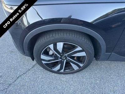 2023 Volvo XC40 B5 AWD Plus Dark Theme