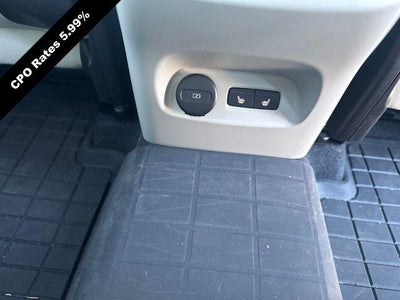 2023 Volvo XC40 B5 AWD Plus Dark Theme