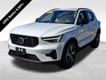 2023 Volvo XC40 B5 AWD Plus Dark Theme