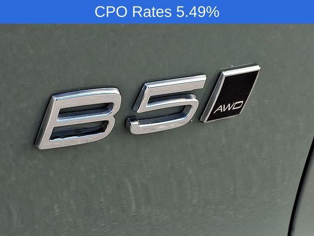 2023 Volvo XC40 B5 AWD Plus Dark Theme