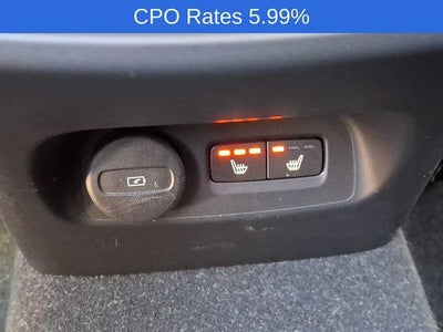 2023 Volvo XC40 B5 AWD Plus Dark Theme