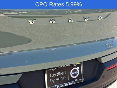2023 Volvo XC40 B5 AWD Plus Dark Theme