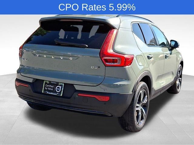 2023 Volvo XC40 B5 AWD Plus Dark Theme