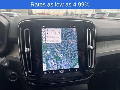 2023 Volvo XC40 B5 AWD Plus Dark Theme